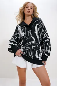 Trend Alaçatı Stili Women's Black-White Polo Shirt Neck Patterned Knitwear Sweatshirt - Image 5