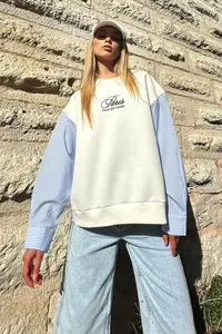 Trend Alaçatı Stili Women's White Crew Neck Shirt Sleeve Garnished 3 Thread Embroidered Sweatshirt - Image 2