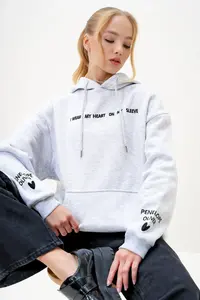 Trend Alaçatı Stili Women's Grimelange Hooded Front and Sleeves Embroidered 3 Thread Raised Sweatshirt