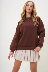 Trend Alaçatı Stili Women's Brown Crew Neck Raglan Sleeve Three Thread Rose Gold Basic Sweatshirt - Image 3