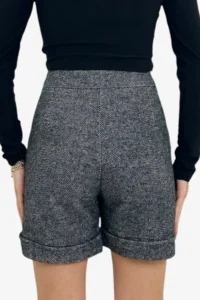 Trend Alaçatı Stili Women's Black Double Leg Double Pocket Winter Stretch Shorts Alc-X13297 - Image 4