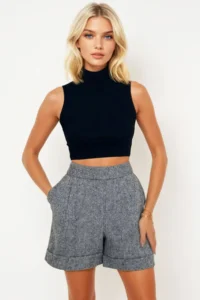 Trend Alaçatı Stili Women's Gray Double Leg Double Pocket Winter Stretch Shorts Alc-X13297