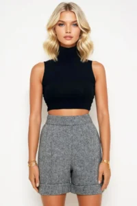 Trend Alaçatı Stili Women's Gray Double Leg Double Pocket Winter Stretch Shorts Alc-X13297 - Image 3
