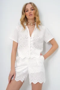 Trend Alaçatı Stili Women's White Skirt Scalloped Woven Shorts Alc-X13489 - Image 3