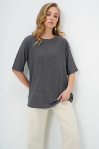 Trend Alaçatı Stili Women's Anthracite Crew Neck Textured Basic T-Shirt - Image 5