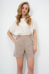 Trend Alaçatı Stili Women's Beige Double Pocket Double Leg Hidden Zipper Linen Shorts Alc-X13767 - Image 4