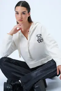 Trend Alaçatı Stili Women's Ecru Hooded Teddy Bear Embroidered Colorful Buttoned Cotton Sweatshirt - Image 2