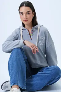 Trend Alaçatı Stili Women's Gray Hooded Teddy Bear Embroidered Colorful Buttoned Cotton Sweatshirt
