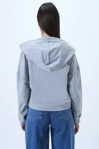 Trend Alaçatı Stili Women's Gray Hooded Teddy Bear Embroidered Colorful Buttoned Cotton Sweatshirt - Image 5