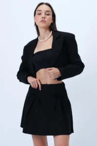 Trend Alaçatı Stili Women's Black Bow Detailed Pleated Hidden Zipper Woven Shorts Skirt - Image 4