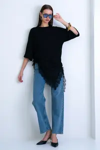 Trend Alaçatı Stili Black Oversized Lace Kombine T-Shirt - Image 3