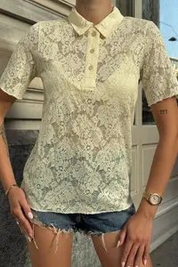 Trend Alaçatı Stili Yellow Polo Shirt Collar Half Patch Buttoned Lace T-Shirt - Image 4
