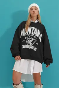 Trend Alaçatı Stili Women's Black Hooded Text Printed Inside Fleece College Sweatshirt - Image 2