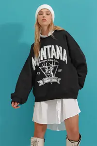 Trend Alaçatı Stili Women's Black Hooded Text Printed Inside Fleece College Sweatshirt - Image 4