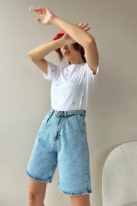 Trend Alaçatı Stili Women's Light Blue High Waist Wide Leg Bermuda Denim Shorts - Image 4