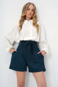 Trend Alaçatı Stili Women's Petrol Green Waist Elastic Belted Double Pocket Double Leg Carrot Gabardine Shorts Alc-X8450 - Image 3