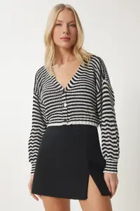 Happiness İstanbul Women's Black Cream Openwork Buttoned Crop Knitwear Cardigan - Image 3