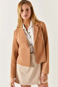 armonika Women Beige Tek buttoned Crop Jacket Arm-22y001237
