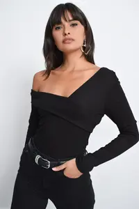Cool & Sexy Women Black Madonna Collar Blouse