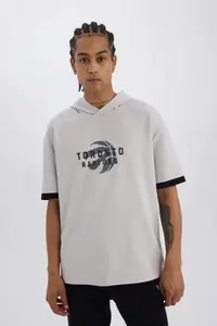 DeFacto NBA Toronto Raptors Oversize Large Fit Hooded Back Printed Short Sleeve T-Shirt - Image 5