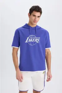 DeFacto NBA Los Angeles Lakers Oversize Large Fit Hooded Back Printed Short Sleeve T-Shirt - Image 3