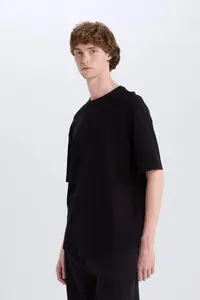 DeFacto Boxy Fit Crew Neck Short Sleeve Basic Plain Waffle T-Shirt - Image 5