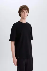 DeFacto Boxy Fit Crew Neck Short Sleeve Basic Plain Waffle T-Shirt - Image 6