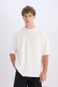 DeFacto Loose Fit Crew Neck Short Sleeve Heavy Fabric Basic Plain T-Shirt