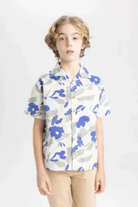 DeFacto Oversize Wide Fit Patterned Viscose Short Sleeve Shirt for Boys - Image 3