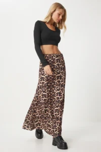 Happiness İstanbul Women's Black Beige Leopard Patterned Long Woven Skirt - Image 3