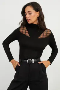 Cool & Sexy Women Black Fisherman Blouse - Image 3