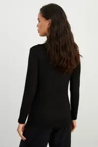 Cool & Sexy Women Black Fisherman Blouse - Image 5