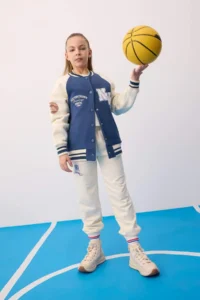 DeFacto Girls' NBA Wordmark Elastic Waist and Leg Pocket Jogger Sweatpants - Image 2
