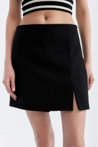 DeFacto Normal Waist Basic Plain Shorts Skirt - Image 6