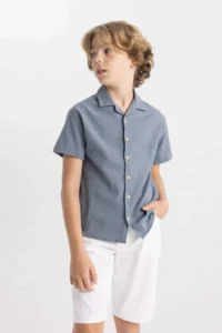 DeFacto Oversize Wide Fit Polo Neck Seersucker Textured Short Sleeve Shirt Boy - Image 3