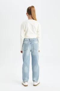 DeFacto Girl's Mom Fit Ripped Detailed Skinny Leg Pocket Jean Trousers C8532a824au - Image 5