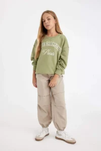 DeFacto Girl's Elastic Waist and Leg Pocket Cotton Parachute Trousers - Image 2