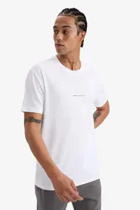 DeFacto Standard Fit Soft Touch Crew Neck Printed Short Sleeve T-Shirt - Image 3