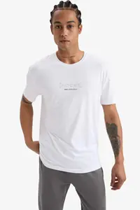 DeFacto Standard Fit Soft Touch Crew Neck Printed Short Sleeve T-Shirt - Image 4