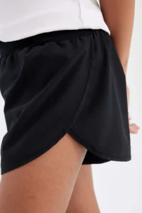 DeFacto Sporcu Short Hem Weaving Shorts - Image 4