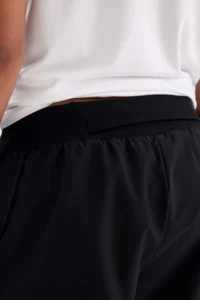 DeFacto Sporcu Short Hem Weaving Shorts - Image 5