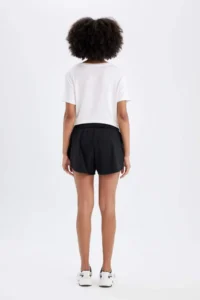 DeFacto Sporcu Short Hem Weaving Shorts - Image 6