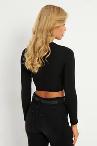 Cool & Sexy Women Black Short Blouse - Image 3