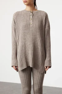 TRENDYOLMİLLA Mink Ribbed Wide Pattern Knitwear Top and Bottom Set - Image 3