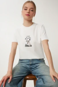 Happiness İstanbul Women's Bone Stylish Stone Embroidered Cotton Knitted T-Shirt