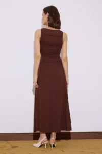 TRENDYOLMİLLA Limited Edition Brown A-Line/Life Boat Neck Shirred LONG Soft Knitting Dress - Image 4