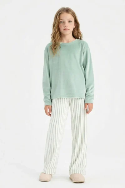 D1068A824WN-GREEN_1