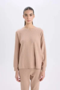 DeFacto Pajama Set Regular Fit Basic Plain Long Sleeve Top Wide Wide Leg Bottom - Image 4