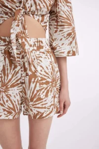 DeFacto High Waist Short Hem Voile Shorts - Image 5