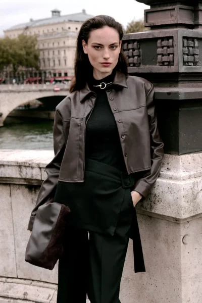 TRENDYOLMİLLA Dark Brown Crop Leather Shirt
